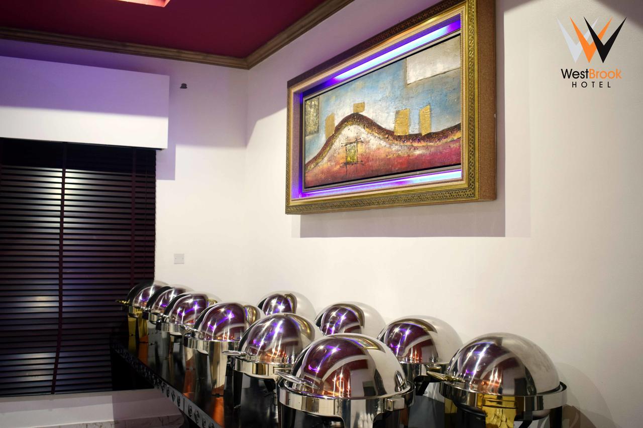 Westbrook Hotel Owerri Екстериор снимка