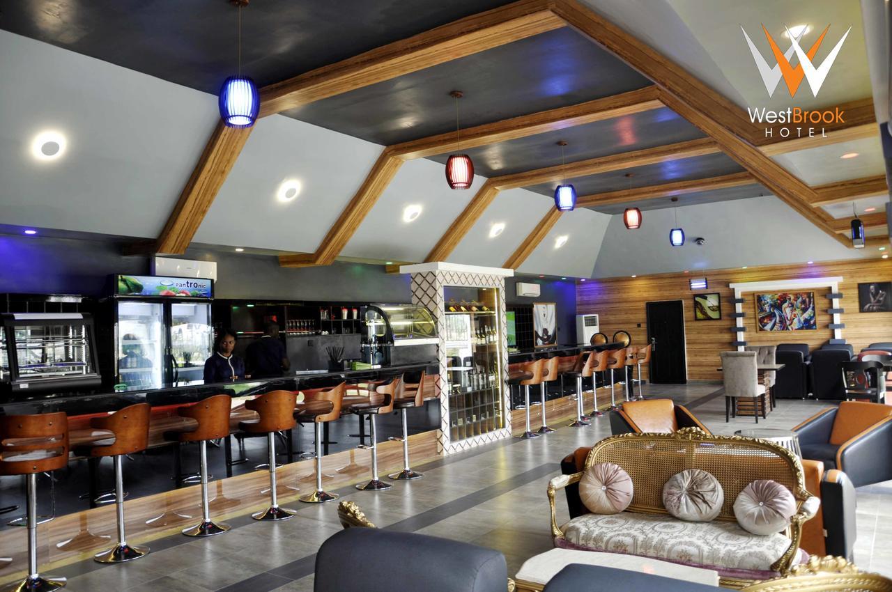 Westbrook Hotel Owerri Екстериор снимка