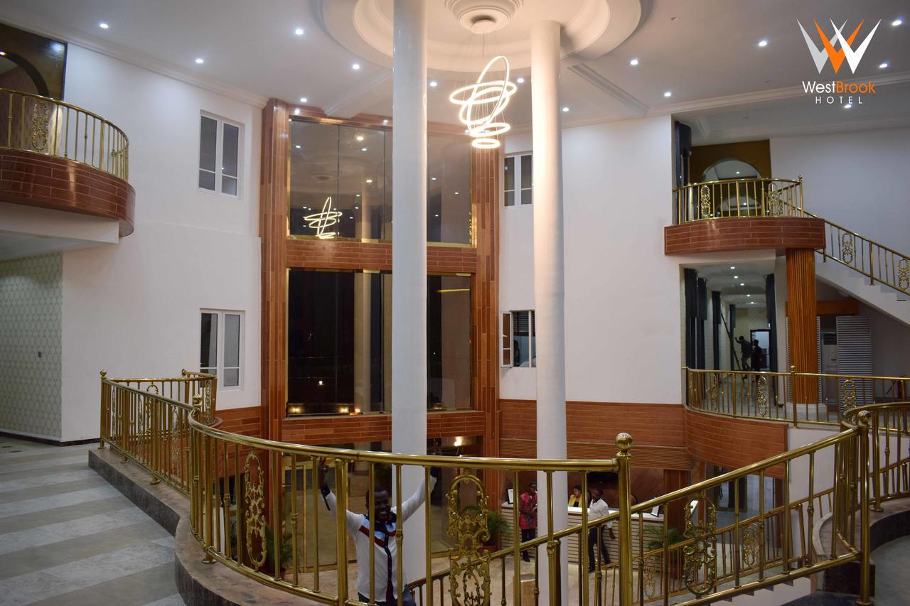 Westbrook Hotel Owerri Екстериор снимка